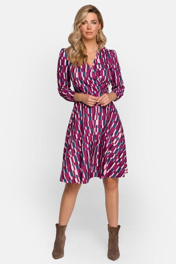 Flared dress with an envelope neckline - Pink